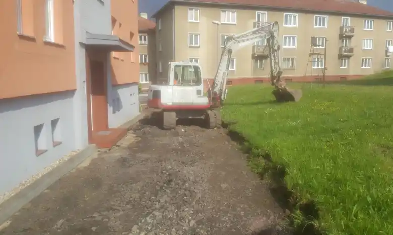 Ostrov ul. U koupaliště - rekonstrukce vozovky