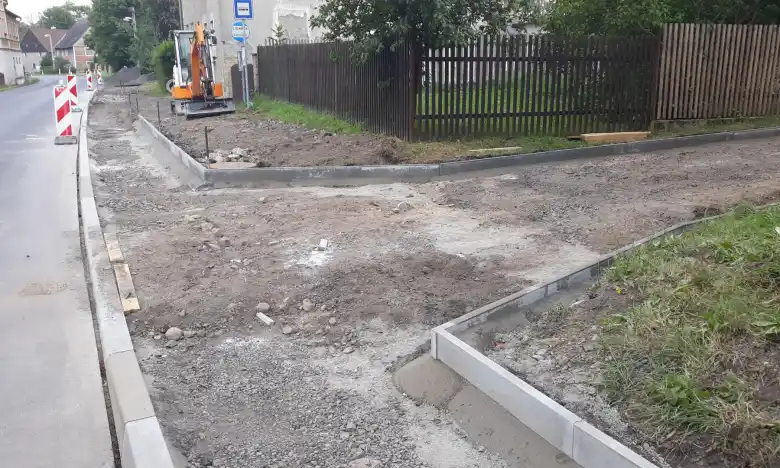 rekonstrukce komunikace, Hroznětín, Ostrovská ul.