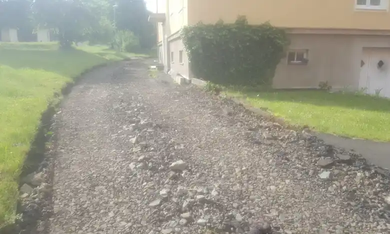 Ostrov ul. U koupaliště - rekonstrukce vozovky