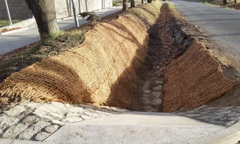 Horní Slavkov ul. Větrná - výstavba chodníku