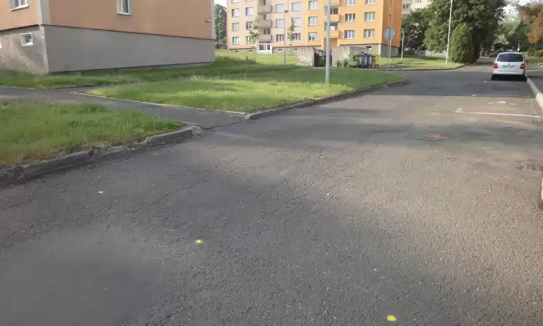 parkoviště před rekonstrukcí