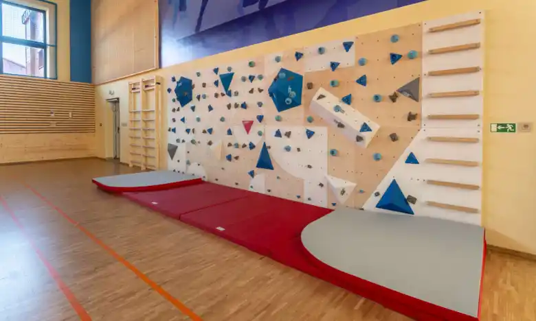 Sportovní hala Potůčky