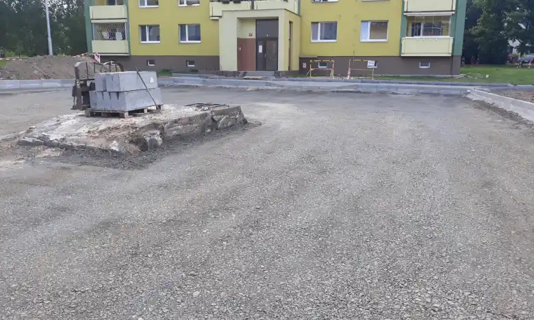 průběh rekonstrukce