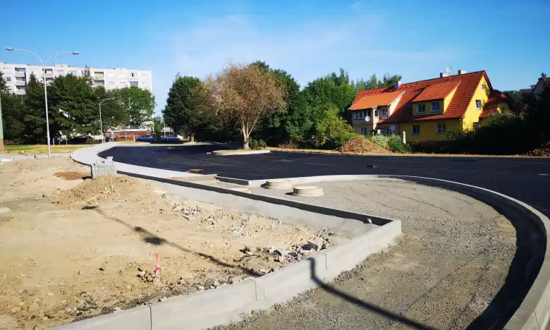 průběh rekonstrukce