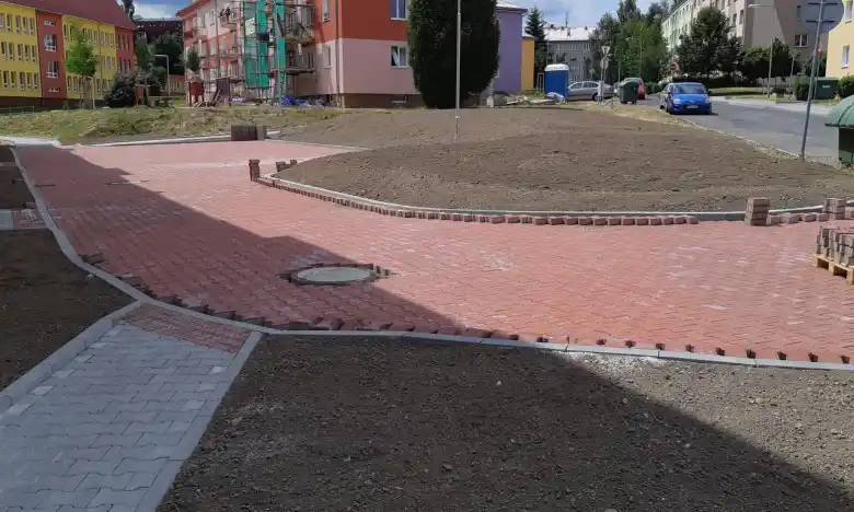 průběh rekonstrukce