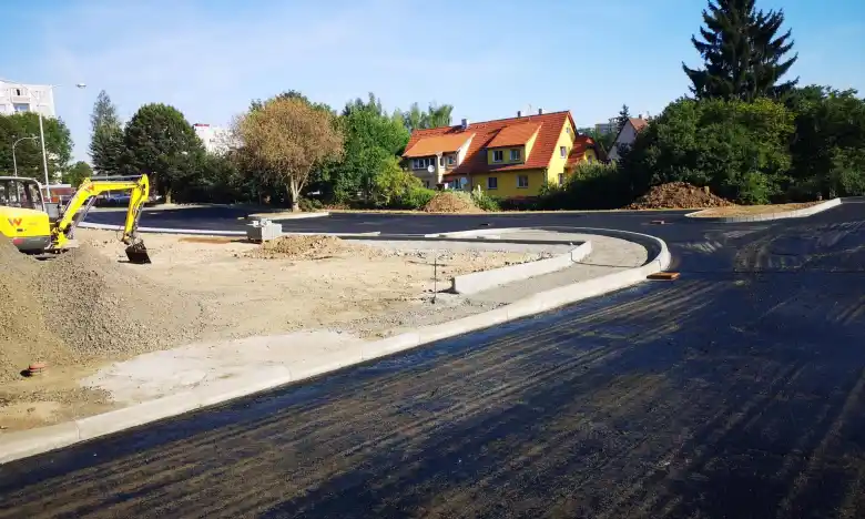průběh rekonstrukce