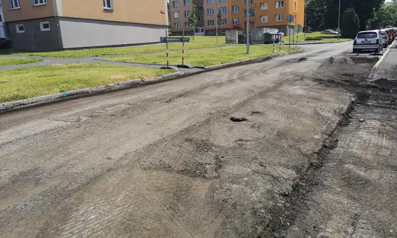 průběh rekonstrukce