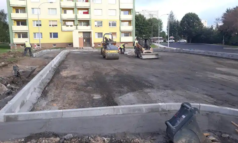 průběh rekonstrukce