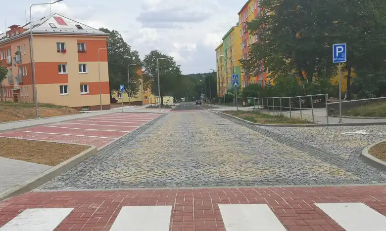 průběh rekonstrukce