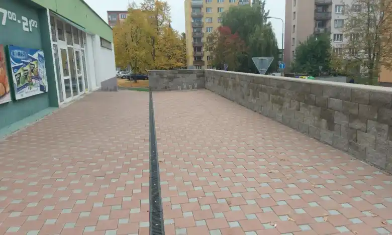 Stavební úprava chodníků Skalka Cheb